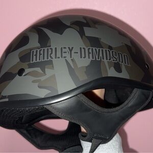 Brand New ‘Harley Davidson’ Men’s Camo Low Profile Half Helmet